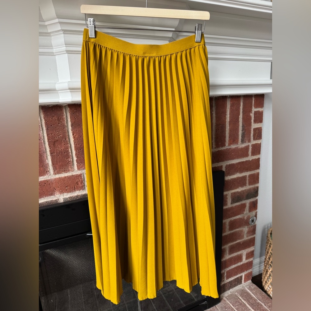 A New Day Midi Accordion Pleated Skirt - Picture 2 of 3